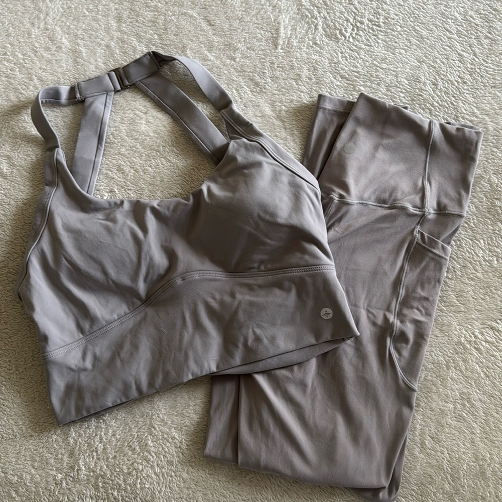 BNWT Halara Activewear Set Sports Bra and Leggings Set